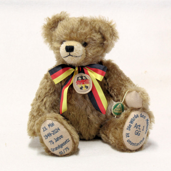 75 Jahre Grundgesetz Jubilums-Edition 33 cm Teddybr von Hermann-Coburg