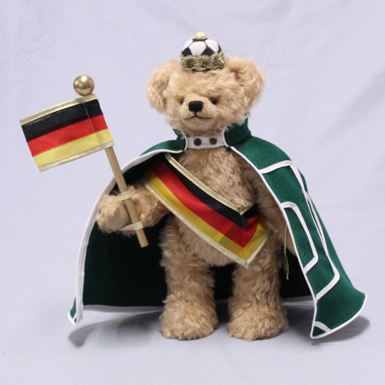 Knig Fuball regiert das Land 35 cm Teddybr von Hermann-Coburg
