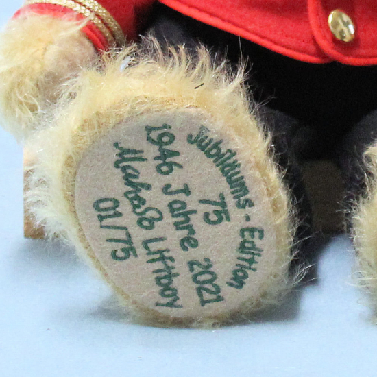 Maheso Liftboy Club-Edition 2021 35 cm Teddybr von Hermann-Coburg