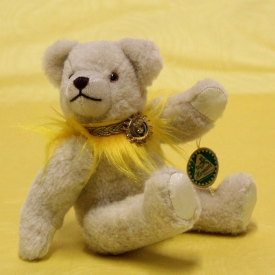 Clubbr 2023 Kleiner Sonnenschein 19 cm Teddybr von Hermann-Coburg