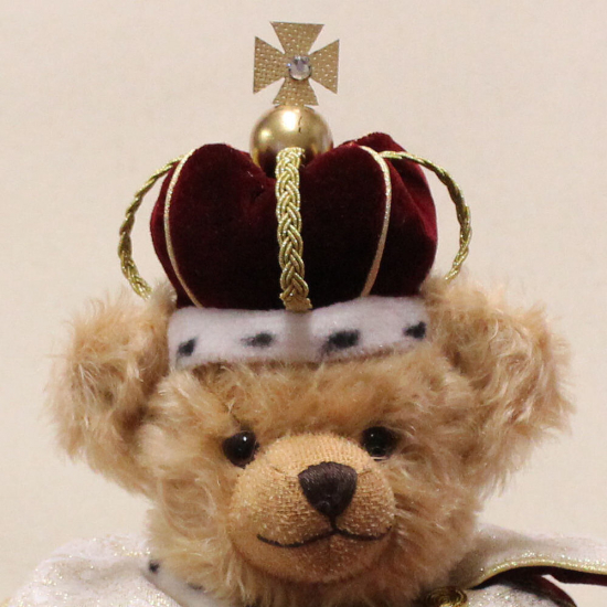 Queen Camilla Coronation Bear 36 cm Teddybr von Hermann-Coburg