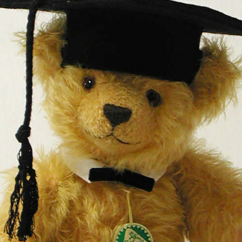 Graduation Bear 34 cm Teddybr von Hermann-Coburg