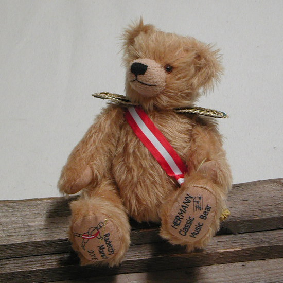 Radetzky Marsch ? HERMANN Classic Music Bear 35 cm Teddybr von Hermann-Coburg