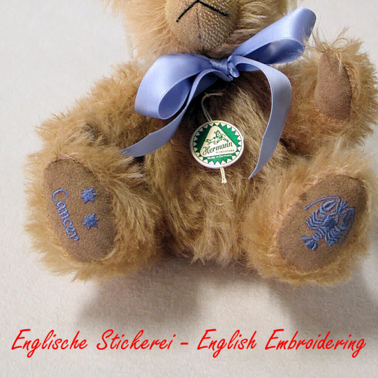 Krebs / CancerSternzeichen Teddybr 23 cm Teddybr von Hermann-Coburg