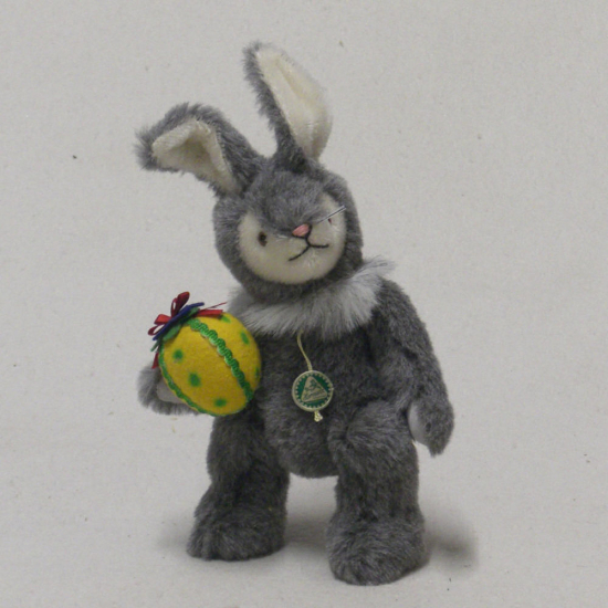 Ein kleiner Osterhase 19 cm Teddybr von Hermann-Coburg