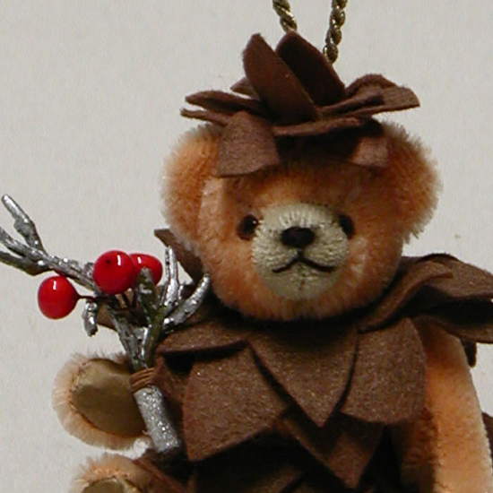 Kleiner Tannenzapfen 13 cm Teddybr von Hermann-Coburg