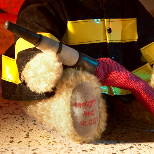 Firefighter 36 cm Teddybr von Hermann-Coburg