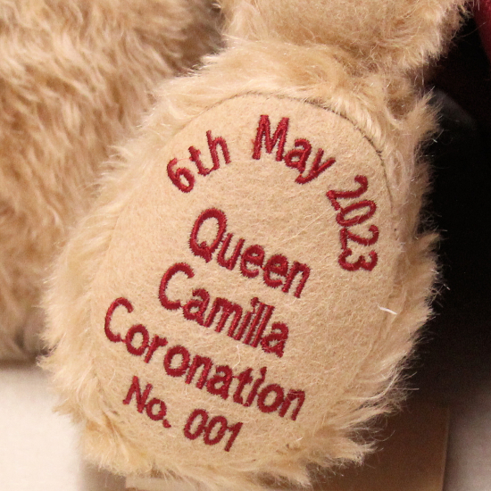 Queen Camilla Coronation Bear 36 cm Teddybr von Hermann-Coburg