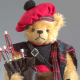 Bagpiper - Dudelsackspieler 41 cm Teddybr von Hermann-Coburg