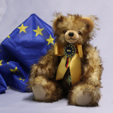 Kleiner EUROPA-Botschafter 42 cm Teddy Bear by Hermann-Coburg