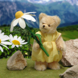 Kleines Blumenmädchen mit Margerite 23 cm Teddybär von Hermann-Coburg